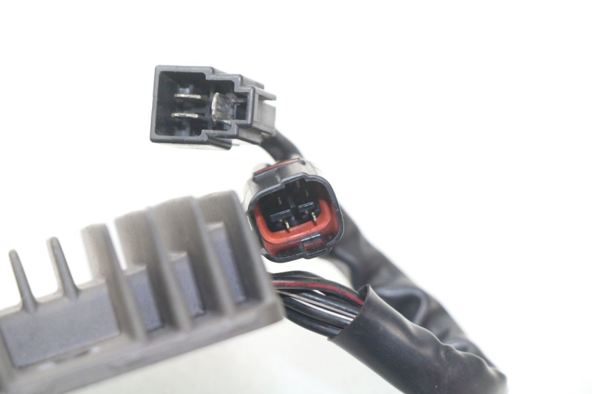 photo de REGULATEUR CHARGE SUZUKI GSX-R GSXR 750 (2011 - 2016)