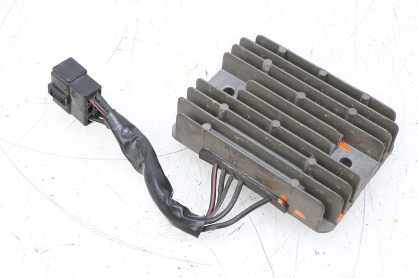 photo de REGULATEUR CHARGE SUZUKI GSXR GSX-R 1000 (2003 - 2004) - Vue principale