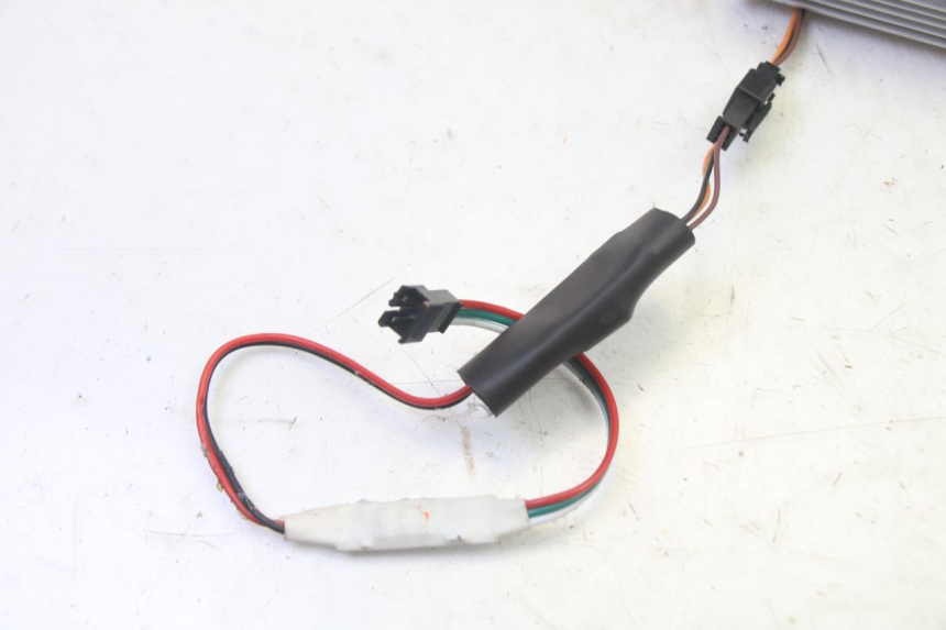 photo de REGULATEUR CHARGE HITWAY H5 1