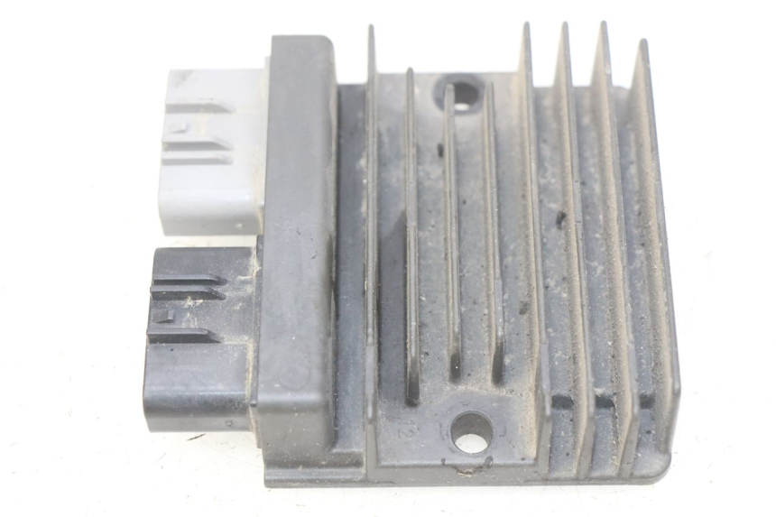 photo de REGULATEUR CHARGE HONDA CB R 1000 (2018 - 2023)