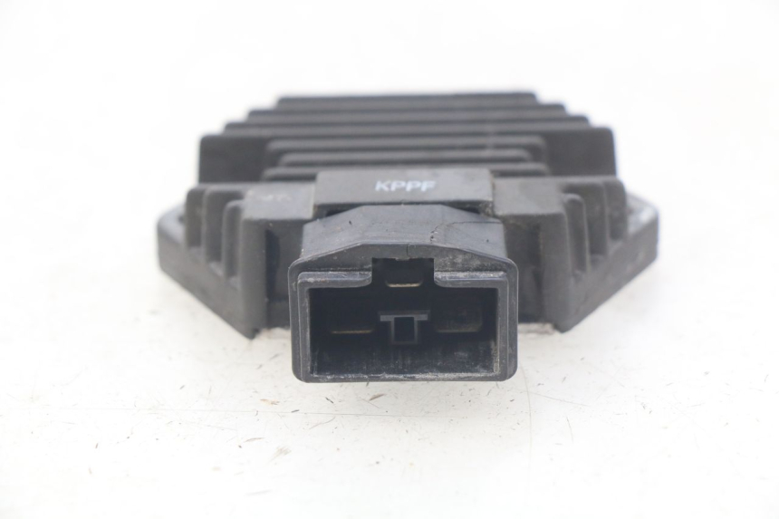 photo de REGULATEUR CHARGE HONDA CBR R 125 (2003 - 2006)
