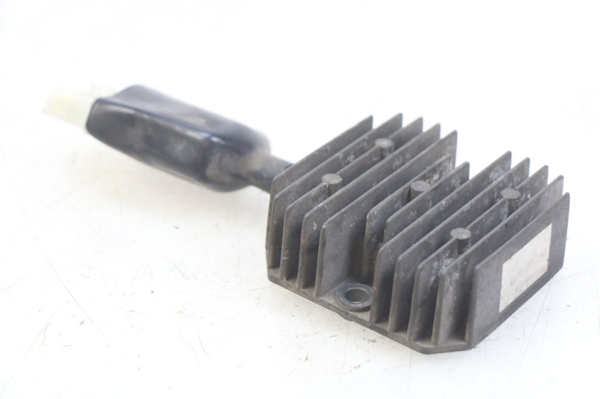 photo de REGULATEUR CHARGE HONDA CM 125 (1983 - 2003)