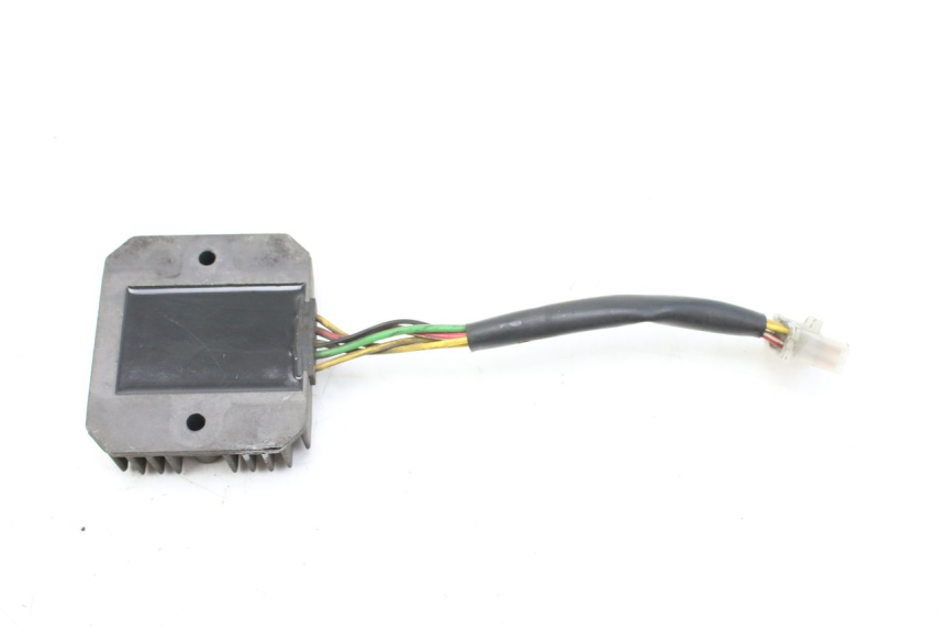 photo de REGULATEUR CHARGE HONDA FES PANTHEON 125 (2003 - 2007)