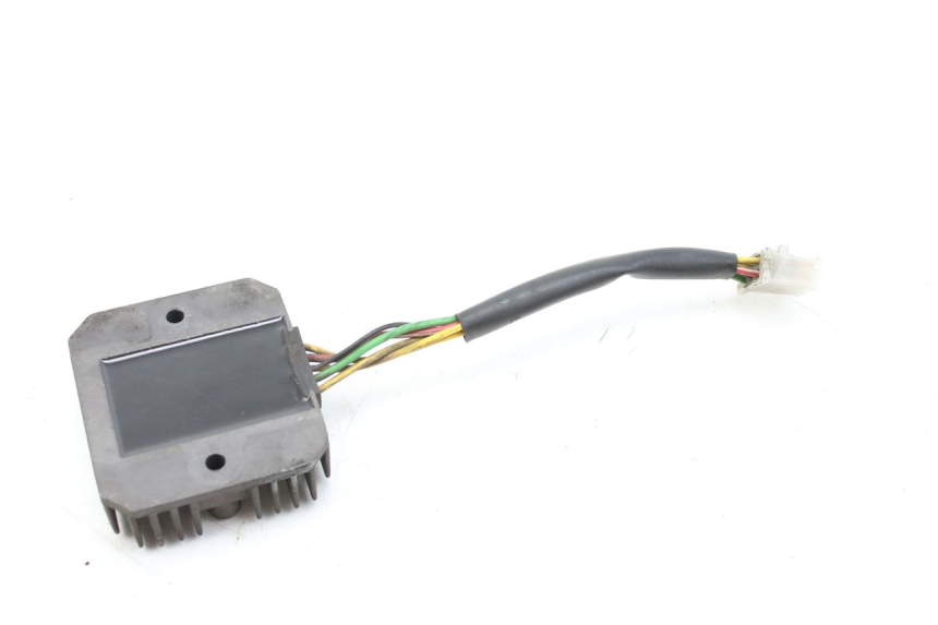 photo de REGULATEUR CHARGE HONDA FES PANTHEON 125 (2003 - 2007)