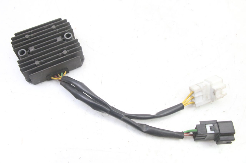 photo de REGULATEUR CHARGE HONDA FES S-WING SWING ABS 125 (2007 - 2015)