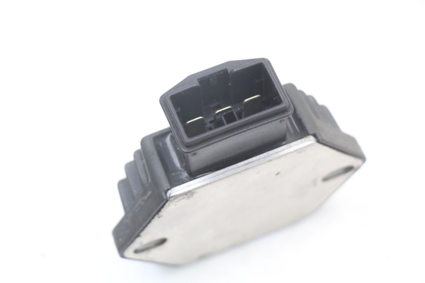 photo de REGULATEUR CHARGE HONDA NTV DEAUVILLE 650 (1998 - 2001)