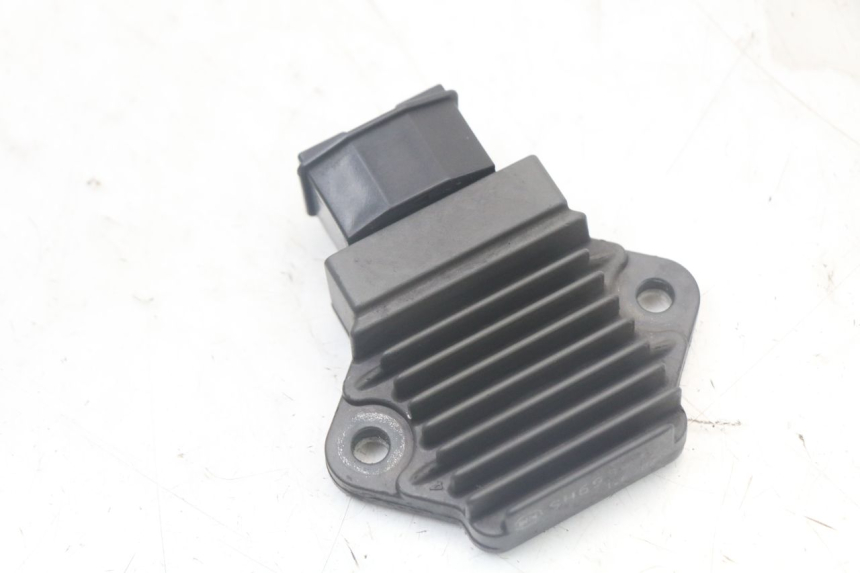 photo de REGULATEUR CHARGE HONDA NTV DEAUVILLE 650 (1998 - 2001)