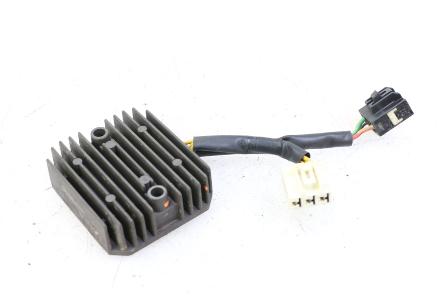 photo de REGULATEUR CHARGE HONDA PES PS I 125 (2006 - 2012)
