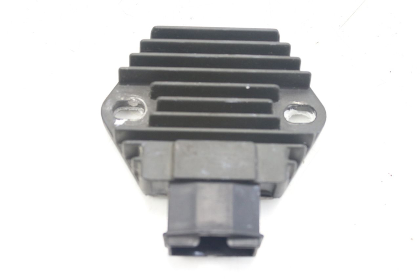 photo de REGULATEUR CHARGE HONDA VFR FI RC46 800 (1998 - 2001)