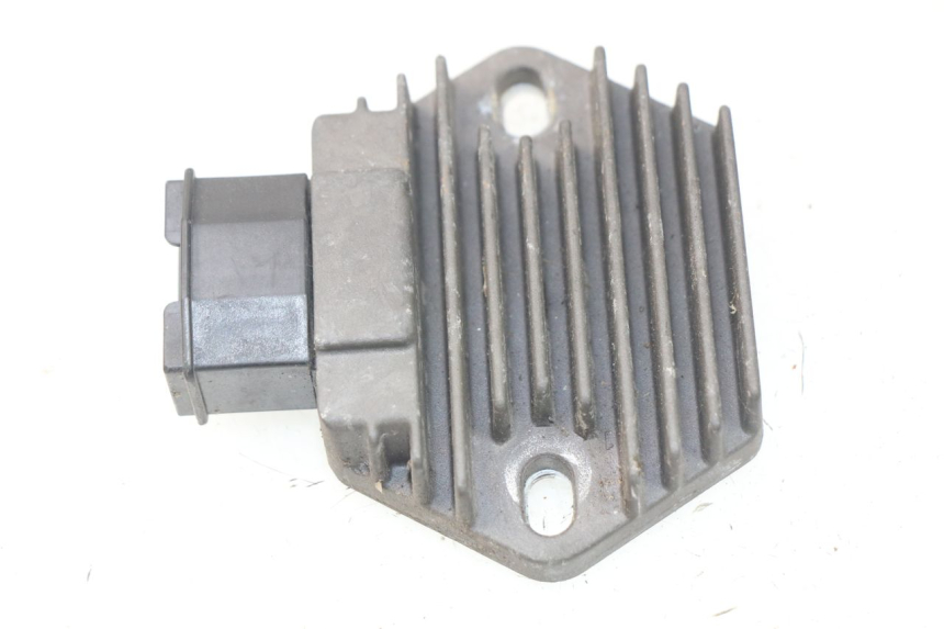 photo de REGULATEUR CHARGE HONDA XLV VARADERO 125 (2000 - 2006)
