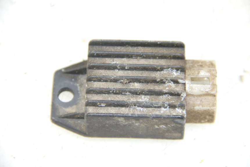 photo de REGULATEUR CHARGE KEEWAY HURRICANE 50 (2006 - 2019)