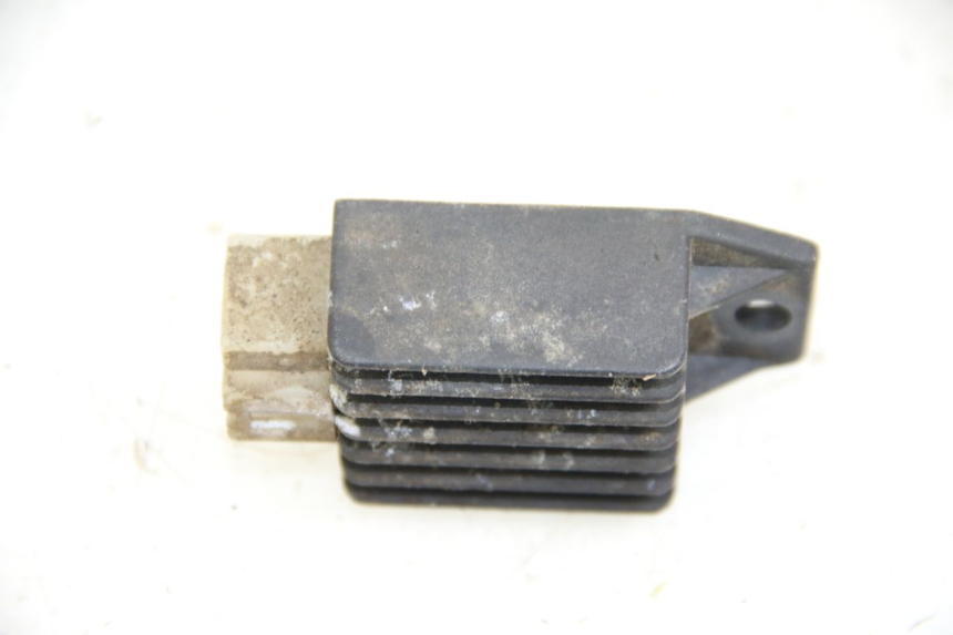 photo de REGULATEUR CHARGE KEEWAY HURRICANE 50 (2006 - 2019)