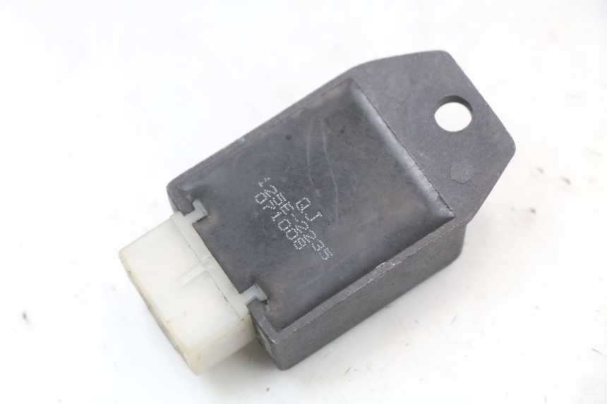 photo de REGULATEUR CHARGE KEEWAY HURRICANE 50 (2006 - 2019)