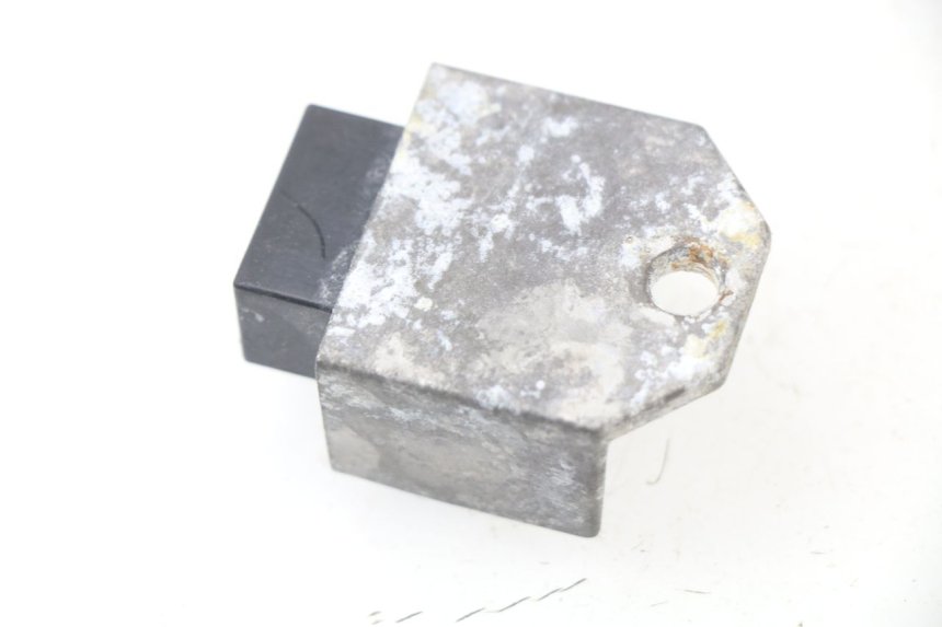 photo de REGULATEUR CHARGE PEUGEOT JET FORCE CARBU 50 (2003 - 2016)