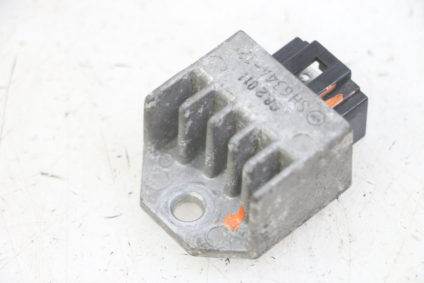 photo de REGULATEUR CHARGE PEUGEOT JET FORCE CARBU 50 (2003 - 2016)