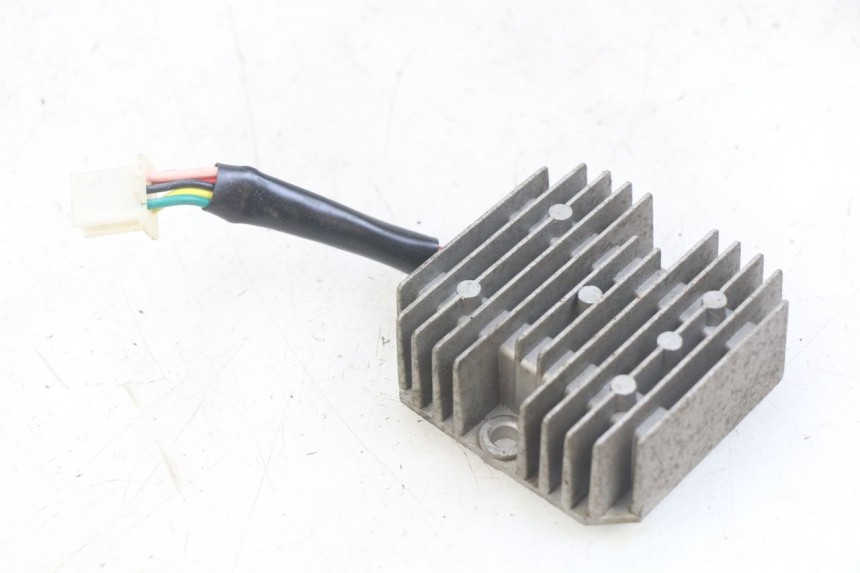 photo de REGULATEUR CHARGE SYM JET SPORT XR 50 (2006 - 2015)