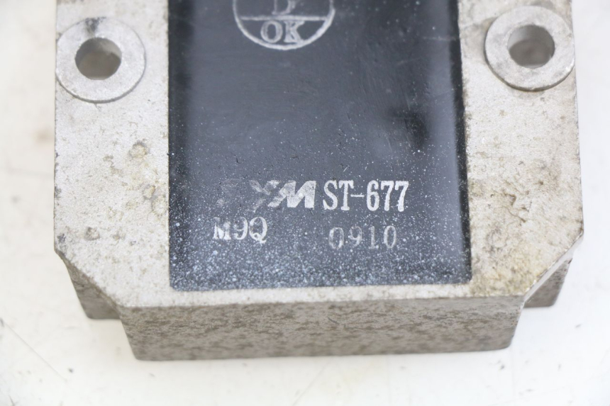 photo de REGULATEUR CHARGE SYM JET SPORT XR 50 (2006 - 2015)