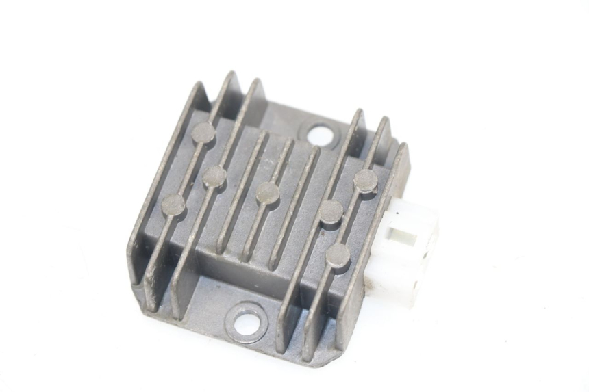 photo de REGULATEUR CHARGE JM MOTORS SUNNY 50 (2017 - 2020)