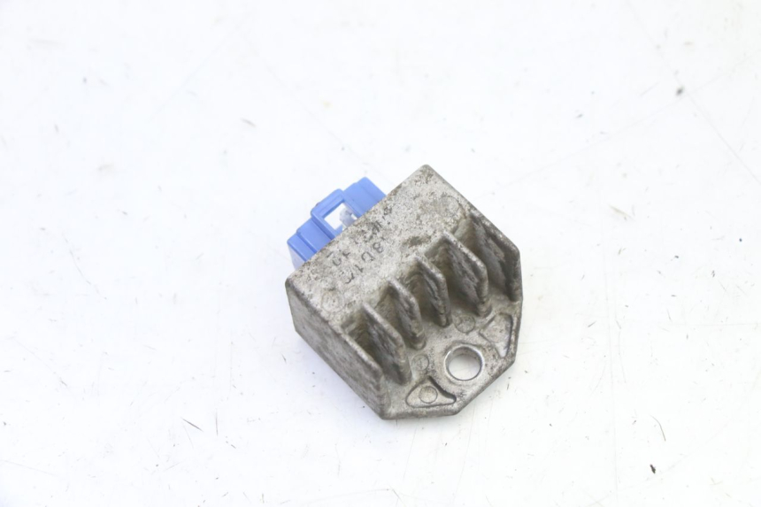 photo de REGULATEUR CHARGE YAMAHA JOG R 50 (2004 - 2014)