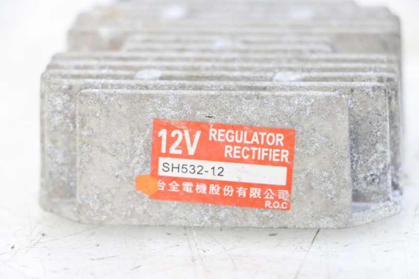 photo de REGULATEUR CHARGE SYM JOYMAX 125 (2010 - 2017)
