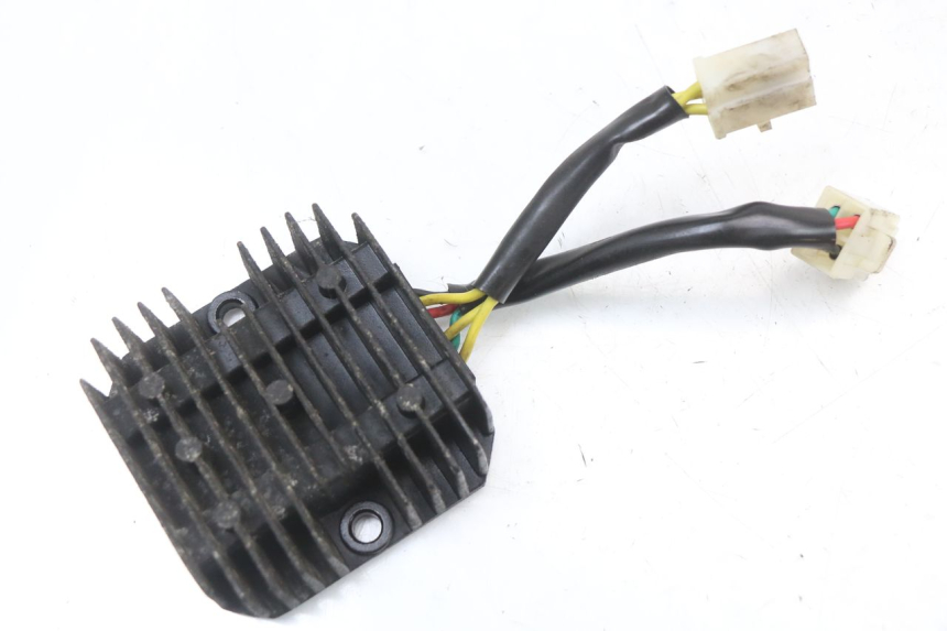 photo de REGULATEUR CHARGE SYM JOYRIDE EVO 125 (2009 - 2016)