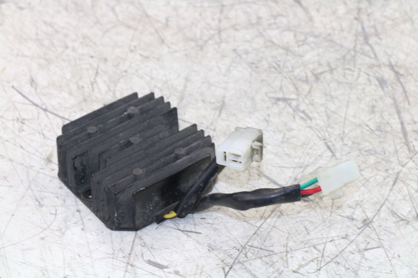photo de REGULATEUR CHARGE SYM JOYRIDE EVO 125 (2009 - 2016)