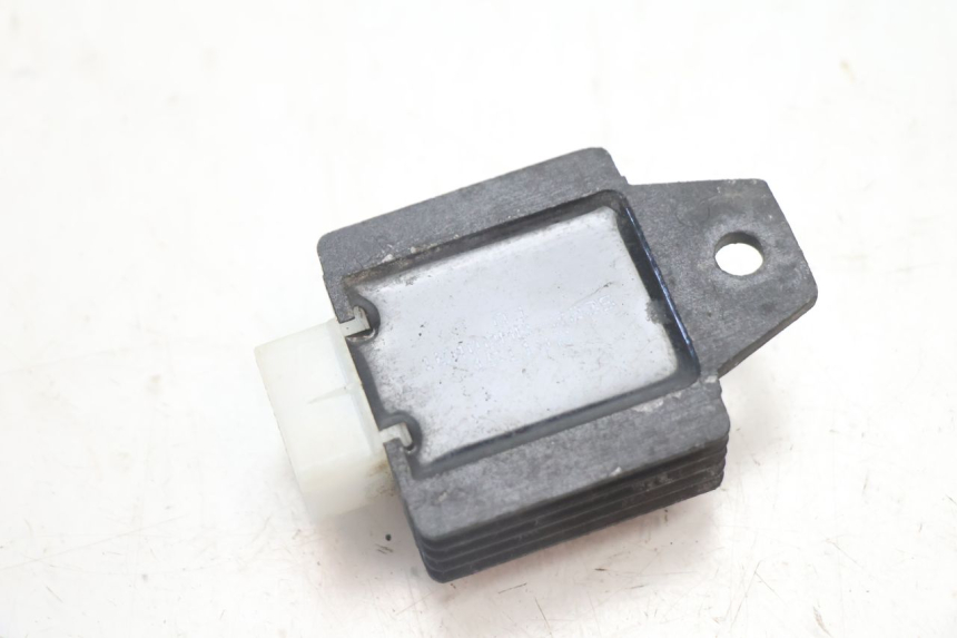 photo de REGULATEUR CHARGE RIDE JUMP 2T 50 (2012 - 2017) - Autre angle de vue