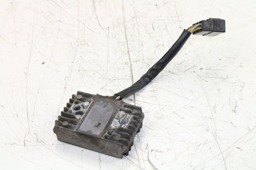 photo de REGULATEUR CHARGE KAWASAKI ZEPHYR 550 (1991 - 1998)