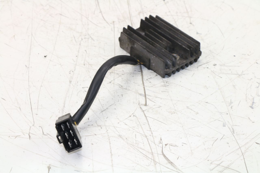 photo de REGULATEUR CHARGE KAWASAKI ZEPHYR 550 (1991 - 1998)