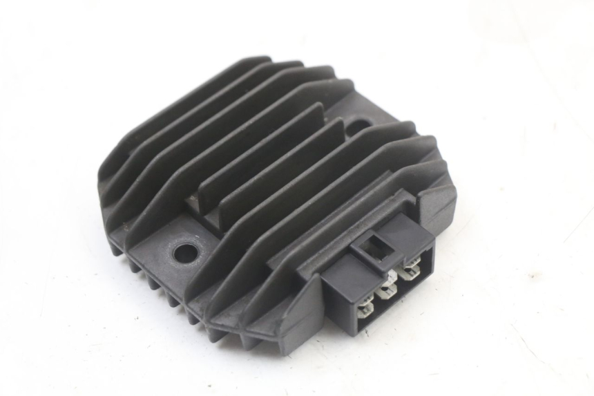 photo de REGULATEUR CHARGE KAWASAKI ZR7 ZR-7 S 750 (1999 - 2004)