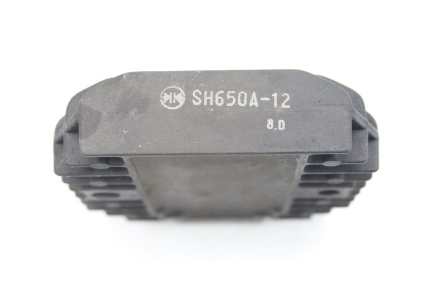 photo de REGULATEUR CHARGE KAWASAKI ZZR 600 (1995 - 2004)