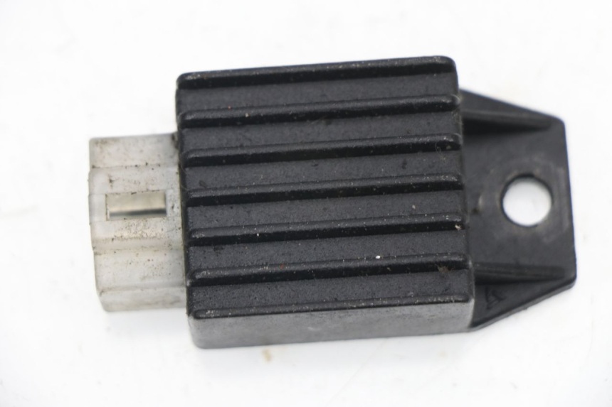 photo de REGULATEUR CHARGE PEUGEOT KISBEE 2T 50 (2010 - 2017)