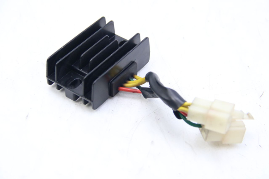 photo de REGULATEUR CHARGE PEUGEOT KISBEE 2T 50 (2018 - 2022)