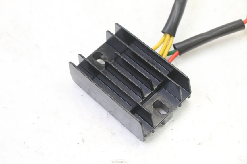photo de REGULATEUR CHARGE PEUGEOT KISBEE 2T 50 (2018 - 2022)