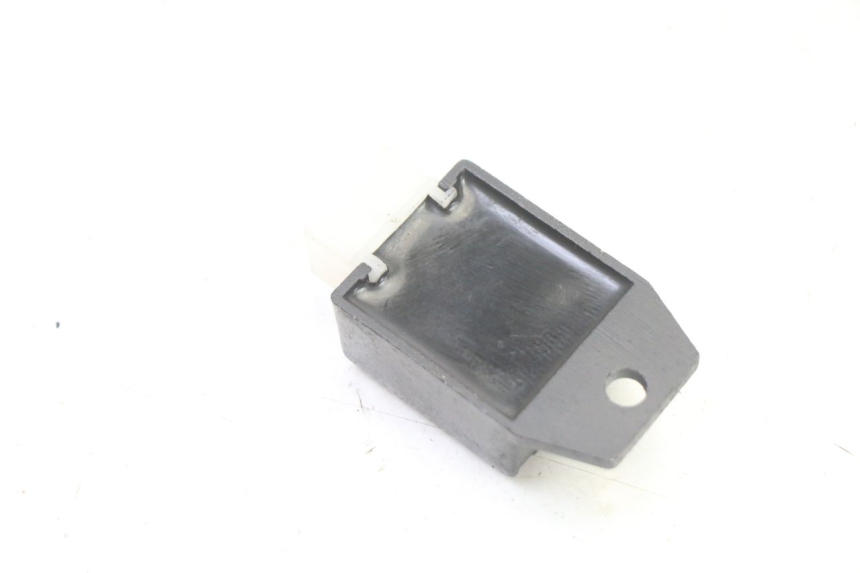 photo de REGULATEUR CHARGE PEUGEOT KISBEE 2T 50 (2010 - 2017)