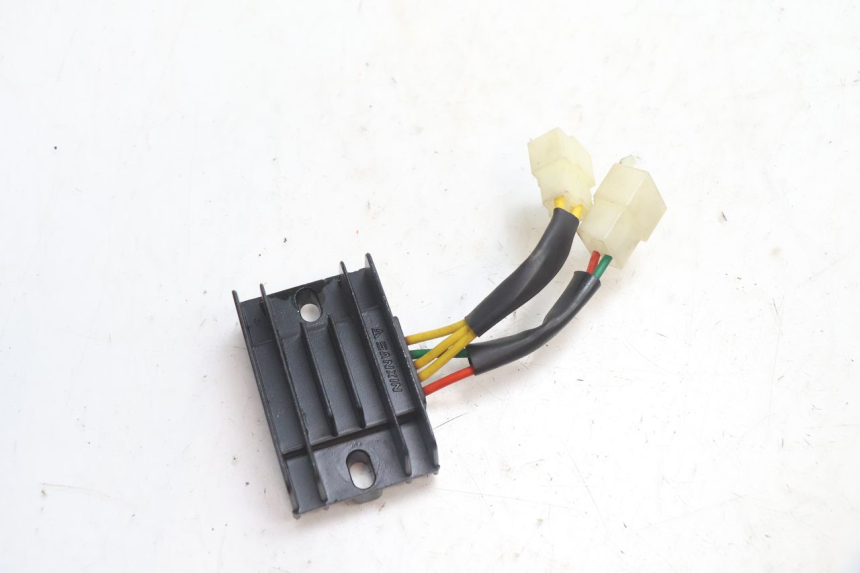 photo de REGULATEUR CHARGE PEUGEOT KISBEE 2T 50 (2018 - 2022) - Vue principale
