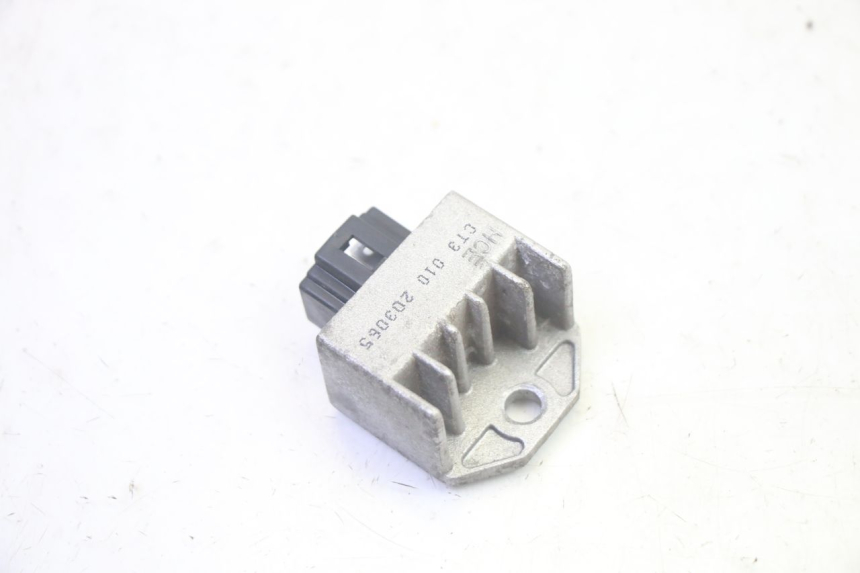 photo de REGULATEUR CHARGE PEUGEOT KISBEE 4T 50 (2010 - 2017) - Vue principale