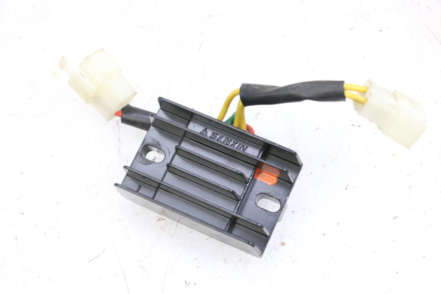 photo de RÉGULATEUR DE CHARGE PEUGEOT KISBEE 4T 50 (2018 - 2022) - Vue principale