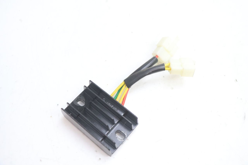 photo de RÉGULATEUR DE CHARGE PEUGEOT KISBEE 4T 50 (2018 - 2022) - Vue principale