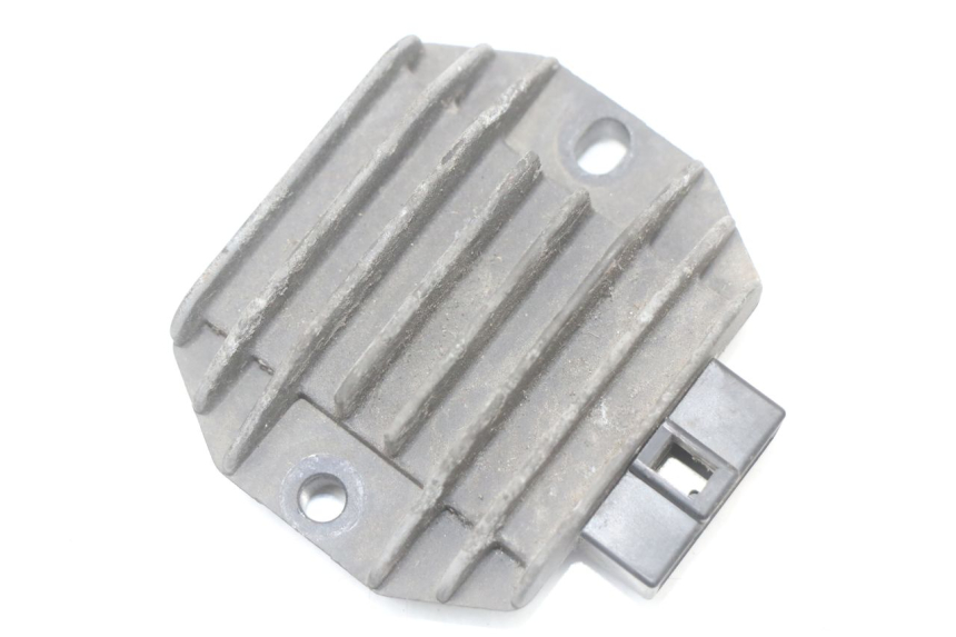 photo de REGULATEUR CHARGE RENAULT KOURANOS 125 (2001 - 2004)