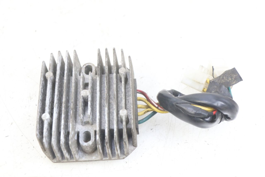 photo de REGULATEUR CHARGE KYMCO AGILITY 16+ 4T 50 (2018 - 2023)