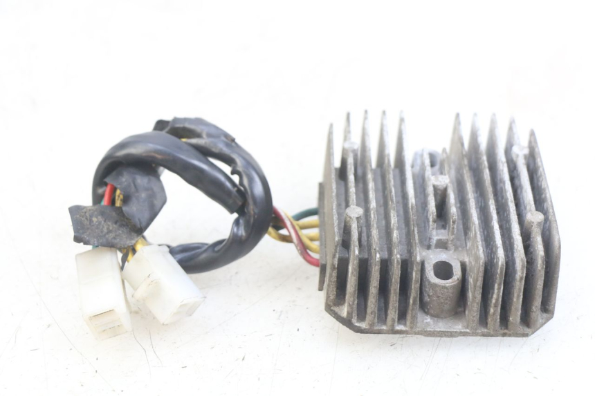 photo de REGULATEUR CHARGE KYMCO AGILITY 16+ 4T 50 (2018 - 2023)
