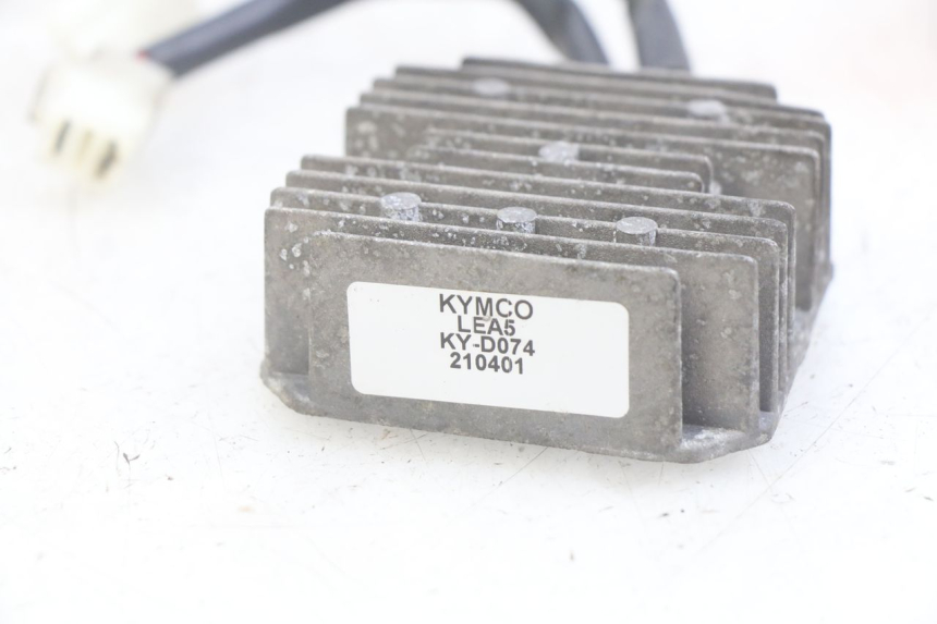 photo de REGULATEUR CHARGE KYMCO AGILITY 16+ 4T 50 (2018 - 2023)
