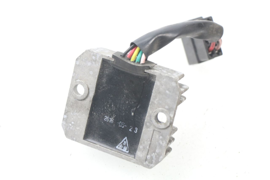photo de REGULATEUR CHARGE KYMCO LIKE 125 (2009 - 2016)
