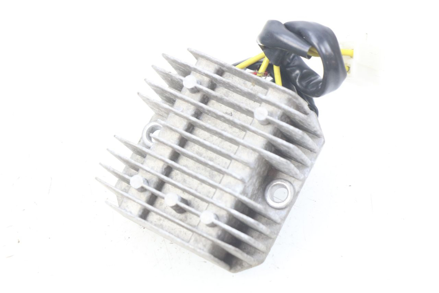 photo de REGULATEUR CHARGE KYMCO SUPER 8 4T 50 (2018 - 2020)