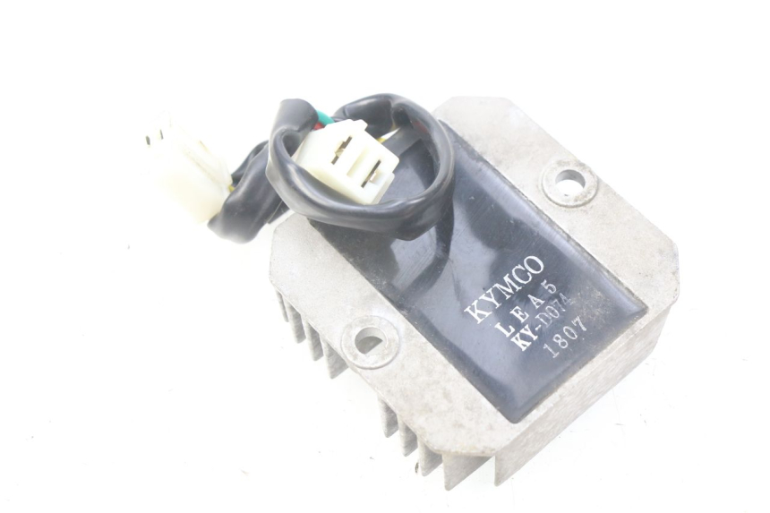 photo de REGULATEUR CHARGE KYMCO SUPER 8 4T 50 (2018 - 2020)