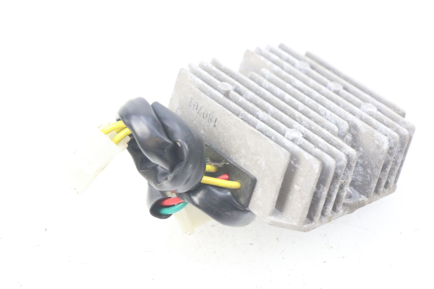 photo de REGULATEUR CHARGE KYMCO SUPER 8 4T 50 (2018 - 2020)