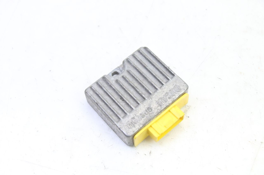 photo de REGULATEUR CHARGE PIAGGIO LIBERTY 4T 50 (2009 - 2015)
