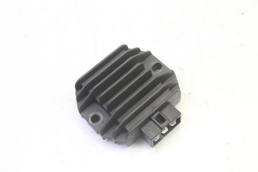 photo de REGULATEUR CHARGE PIAGGIO LIBERTY 125 (1998 - 2008)