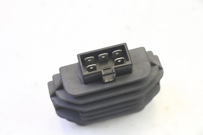 photo de REGULATEUR CHARGE PIAGGIO LIBERTY 125 (1998 - 2008)